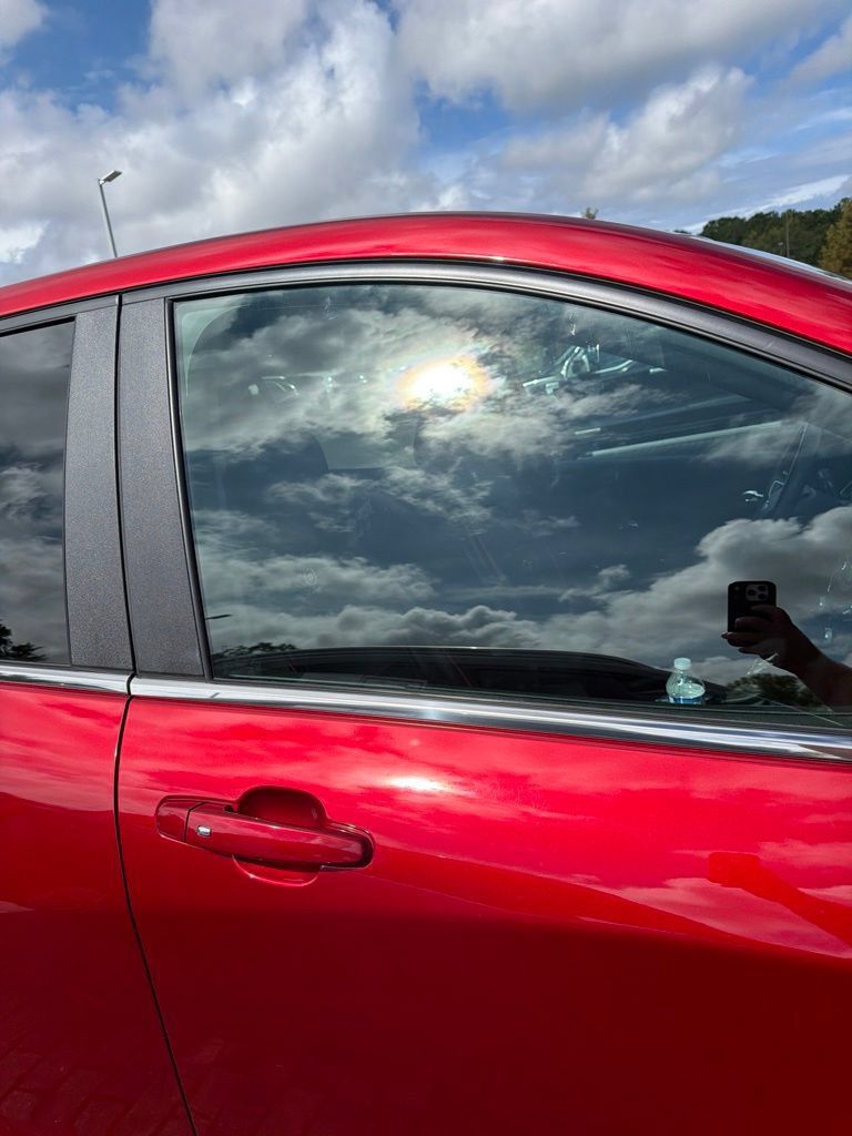 Used 2024 Chevrolet Equinox LT FWD image 9