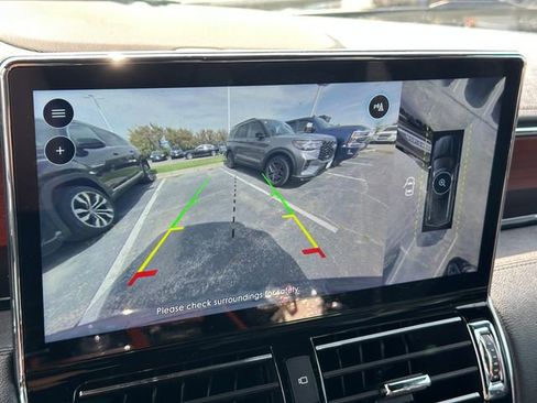 Used 2022 Lincoln Navigator Reserve image 34