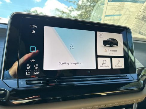 New 2026 Volkswagen Atlas Cross Sport SE image 28