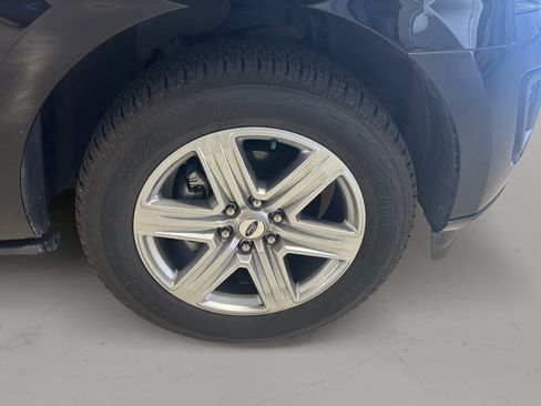 Used 2021 Ford Expedition XLT RWD image 10