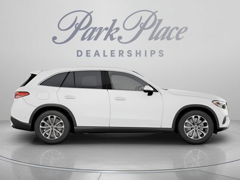Certified 2026 Mercedes-Benz GLC 300 image 26
