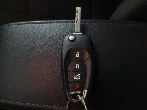 Used 2018 Chevrolet Cruze LS image 32