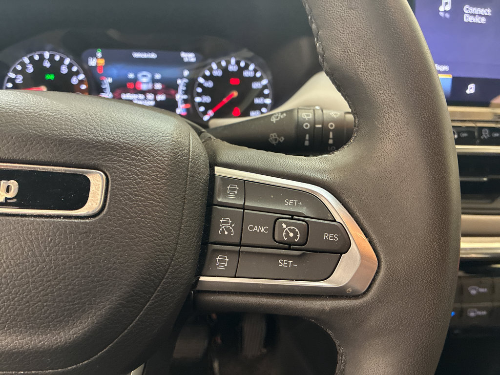 Used 2023 Jeep Compass Limited AWD/4WD image 23