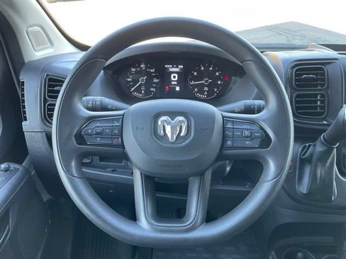 Used 2025 RAM ProMaster 2500 w/ Convenience Group FWD image 13