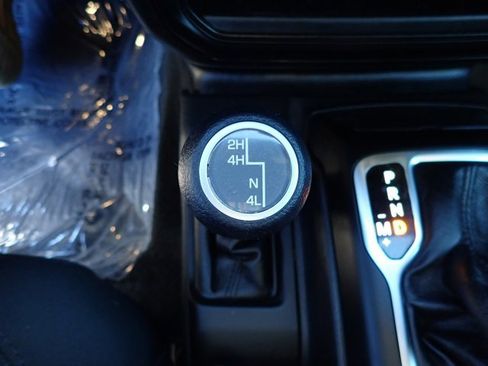 Used 2023 Jeep Wrangler Sport S image 22