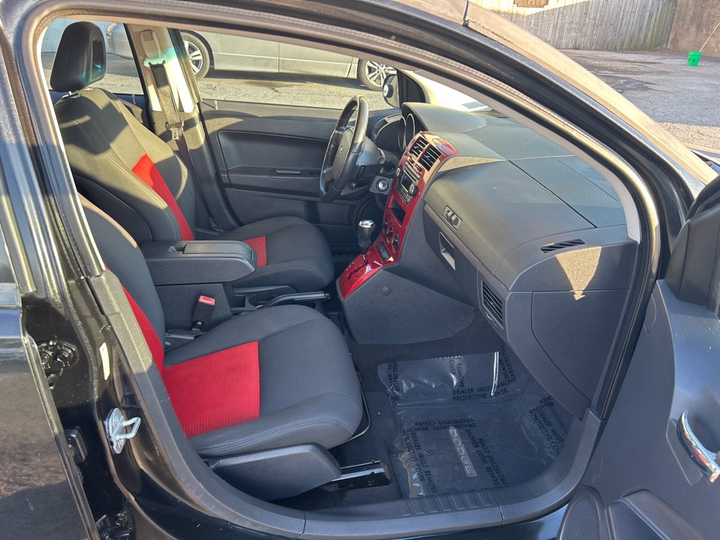 Used 2008 Dodge Caliber SXT w/ Driver Convenience Group FWD image 13