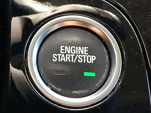 Used 2019 Buick Encore Preferred AWD/4WD image 19