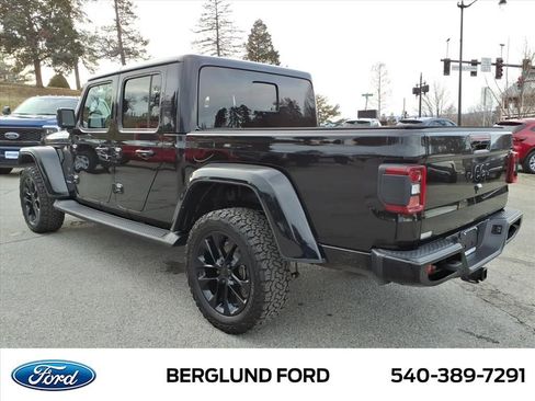 Used 2021 Jeep Gladiator Overland image 7