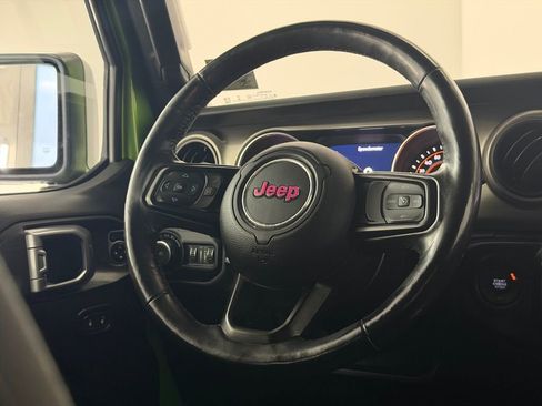 Used 2018 Jeep Wrangler Unlimited Sport S AWD/4WD image 11