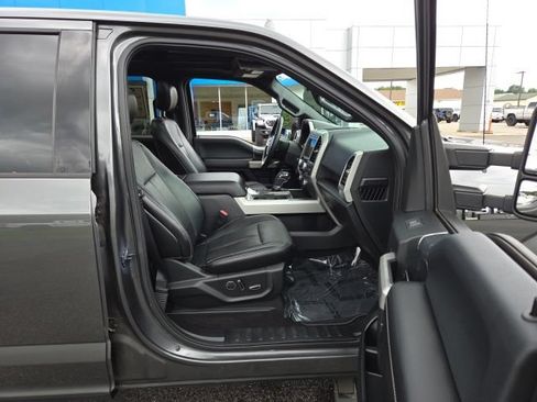 Used 2018 Ford F150 Lariat w/ Equipment Group 502A Luxury AWD/4WD image 59