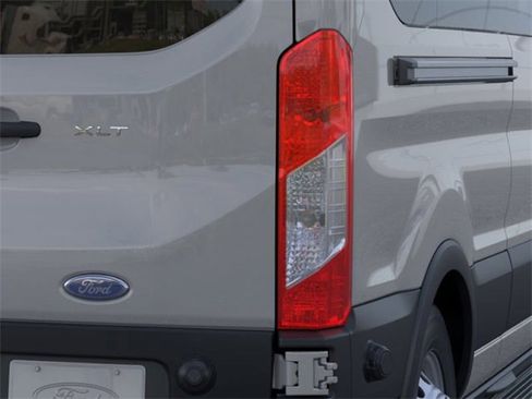 New 2025 Ford Transit 350 XLT image 21