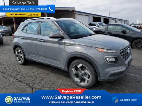 Used 2022 Hyundai Venue SEL w/ Cargo Package FWD image 5