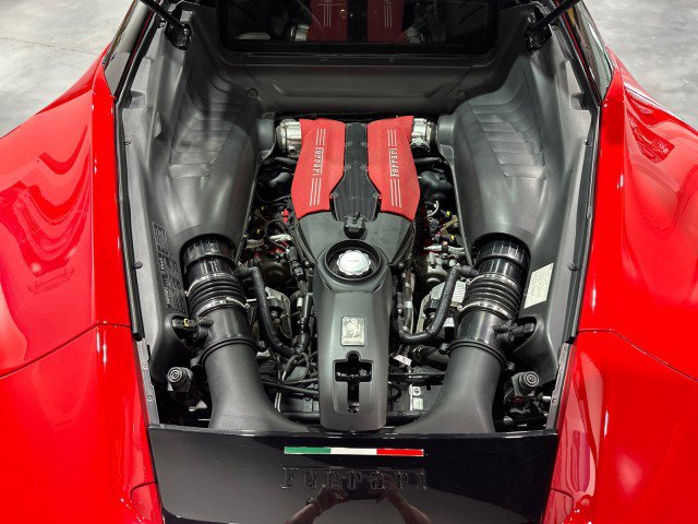 Used 2016 Ferrari 488 GTB RWD image 44