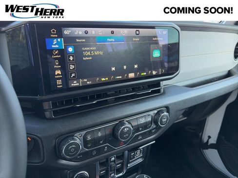 Used 2026 Jeep Wrangler Sport S image 8