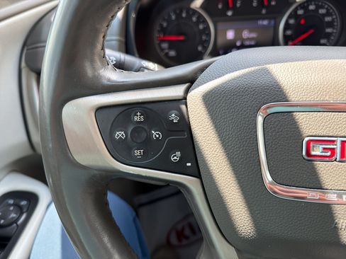 Used 2020 GMC Terrain Denali w/ Denali Premium Package FWD image 17