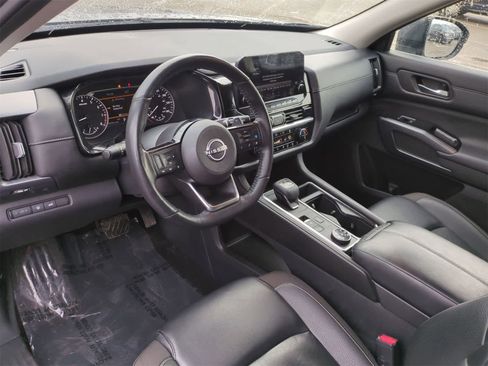Used 2023 Nissan Pathfinder SL image 10