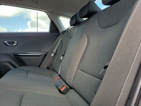 Used 2025 Kia K4 FWD image 13