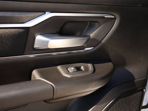 Used 2025 RAM 1500 Big Horn AWD/4WD image 10
