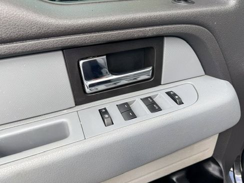 Used 2013 Ford F150 XLT w/ XLT Chrome Pkg AWD/4WD image 9