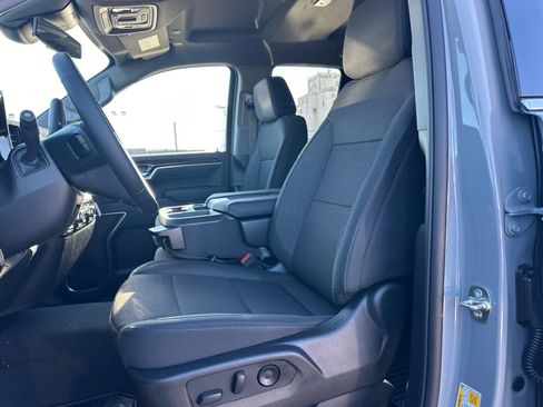 New 2025 GMC Sierra 1500 SLE w/ Preferred Package image 23