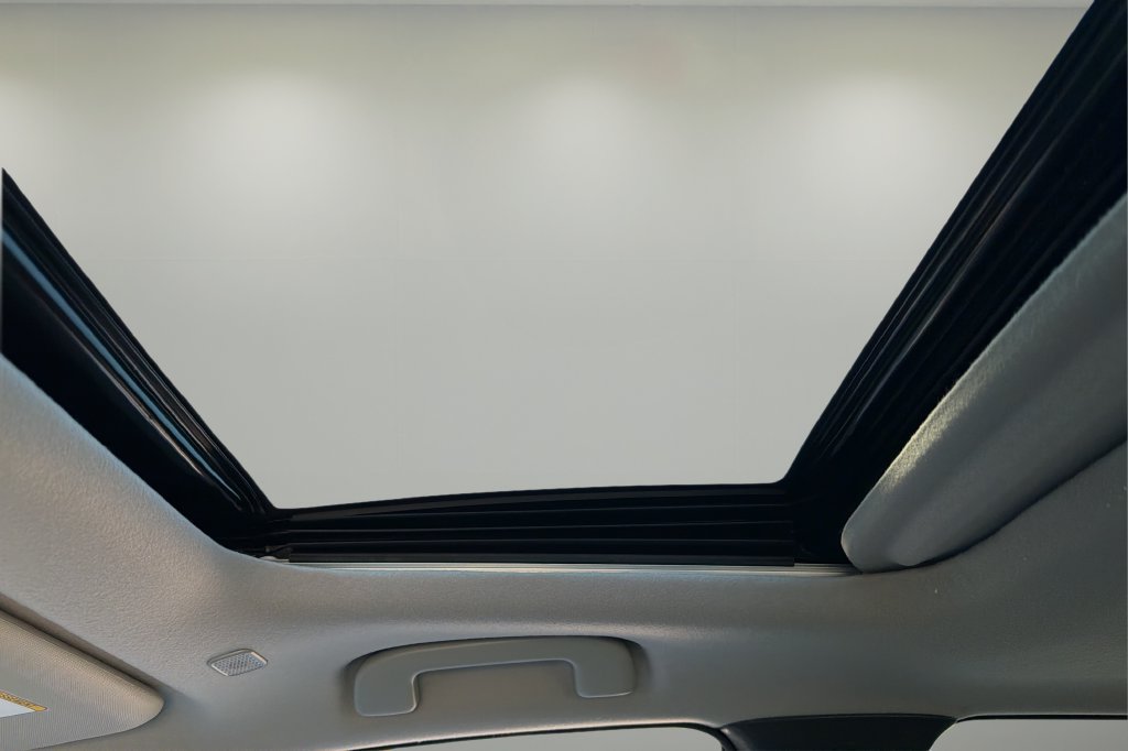 New 2026 Toyota Corolla Cross LE w/ Moonroof Package FWD image 25
