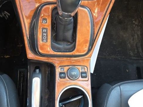 Used 2014 Ford Escape Titanium image 9