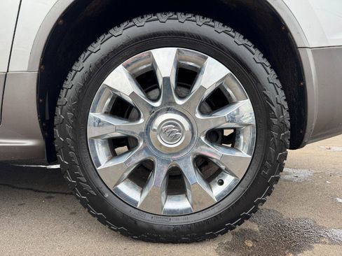 Used 2011 Buick Enclave CXL image 13