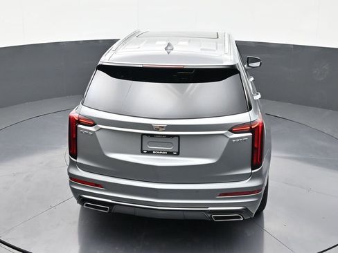 Certified 2023 Cadillac XT6 Luxury FWD image 12