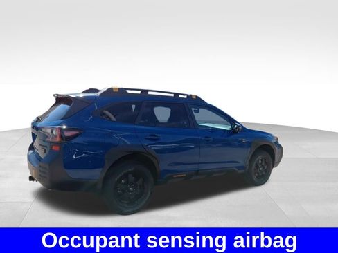 Used 2025 Subaru Outback Wilderness AWD/4WD image 9