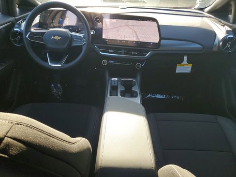 New 2026 Chevrolet Equinox EV LT image 9