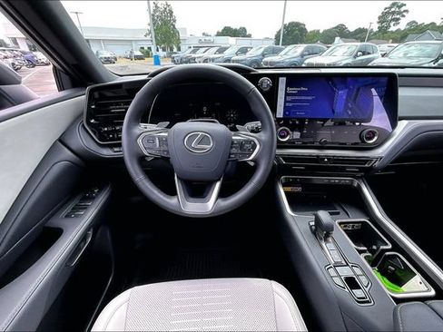 Used 2025 Lexus TX 350 AWD w/ Technology Package image 8