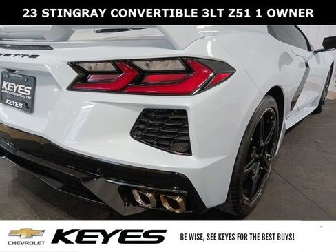 Used 2023 Chevrolet Corvette Stingray Premium Conv w/ Z51 Performance Package RWD image 16