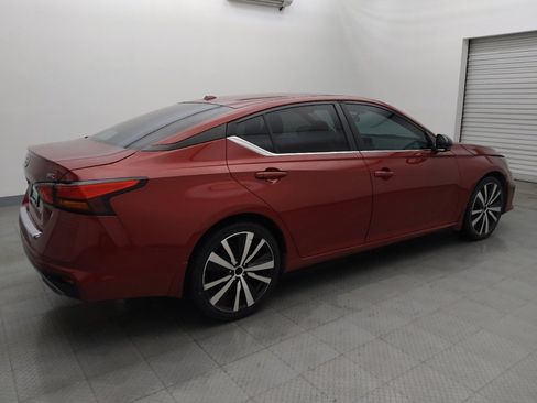 Used 2021 Nissan Altima 2.5 SR w/ SR Premium Package image 10