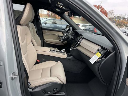 New 2026 Volvo XC90 B6 Ultra w/ Protection Package image 11