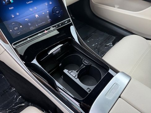 Certified 2024 Mercedes-Benz C 300 4MATIC Sedan image 19