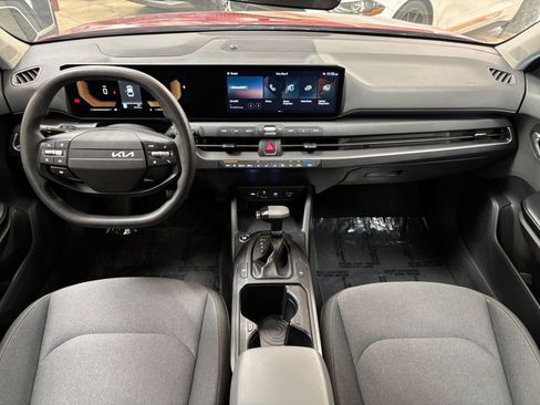Used 2025 Kia K4 FWD image 32