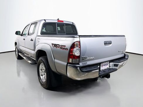 Used 2014 Toyota Tacoma PreRunner image 5