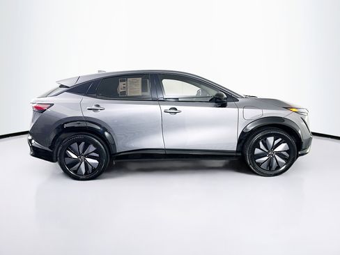 Used 2023 Nissan Ariya AWD image 10