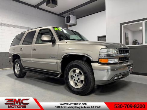 Used 2002 Chevrolet Tahoe LT RWD image 1