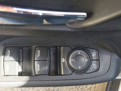 Used 2021 Chevrolet Equinox LT w/ Driver Convenience Package FWD image 16