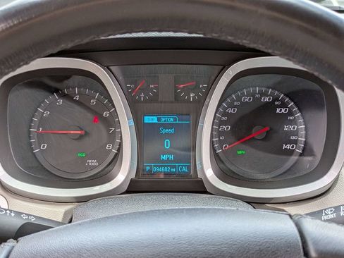 Used 2017 Chevrolet Equinox LT w/ Convenience Package image 27