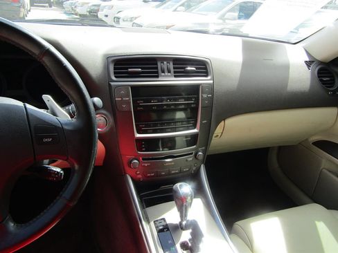 Used 2009 Lexus IS 250 image 9