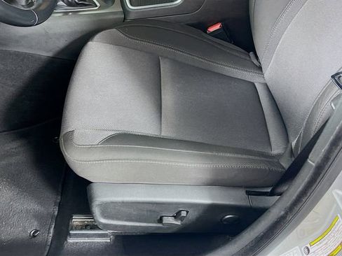 Used 2022 Dodge Charger SXT RWD image 19