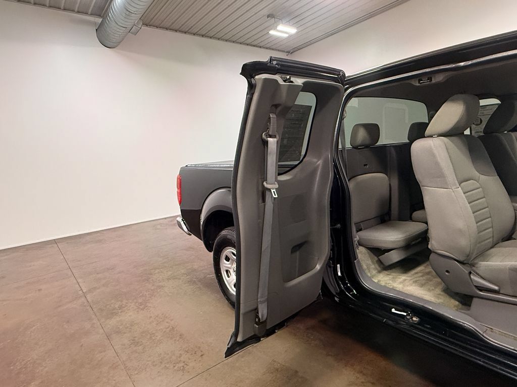 Used 2015 Nissan Frontier S RWD image 66