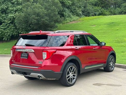 Used 2020 Ford Explorer Limited w/ Hybrid Equipment Group 310A AWD/4WD image 4