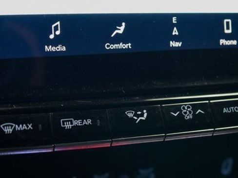 Used 2022 Jeep Grand Wagoneer Series II w/ Convenience Group III image 20