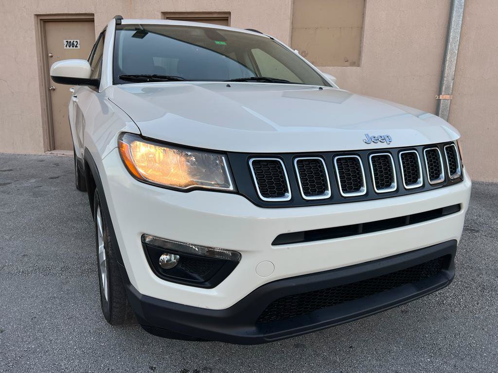 Used 2018 Jeep Compass Latitude w/ Popular Equipment Group FWD image 18