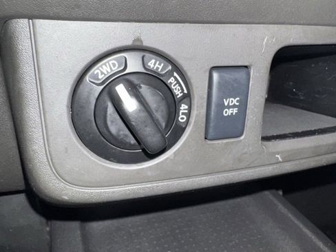 Used 2010 Nissan Xterra S image 38