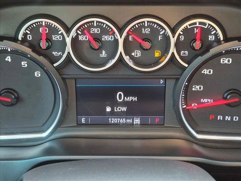 Used 2021 Chevrolet Silverado 1500 LT Trail Boss w/ Convenience Package II AWD/4WD image 9