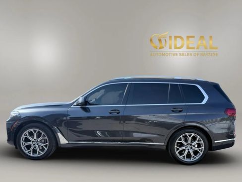 Used 2021 BMW X7 xDrive40i w/ Premium Package 2 AWD/4WD image 3